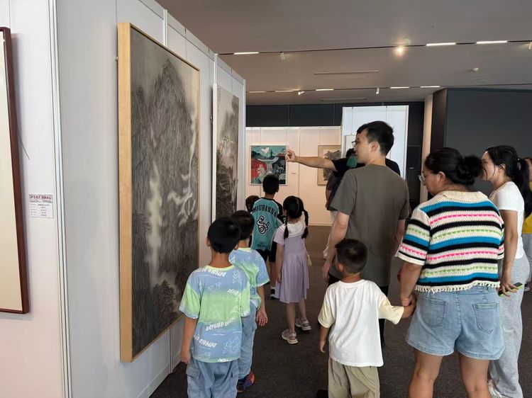 水墨新章   共融湾区   -    广东省青年美术家协会新水墨艺委会成立作品展