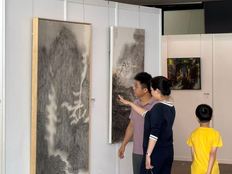 水墨新章   共融湾区   -    广东省青年美术家协会新水墨艺委会成立作品展